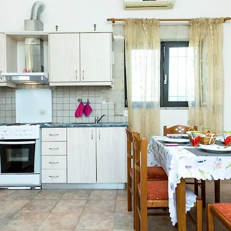 Zouri Holiday home *